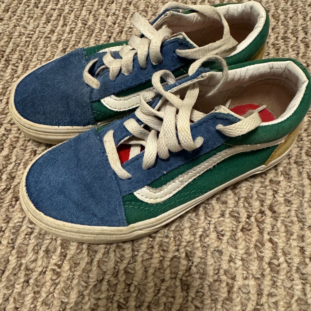 Lot of 3 pairs of size 13 Vans!! Used but good condition!! Great shoes! - Picture 2 of 4
